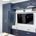 Lady *